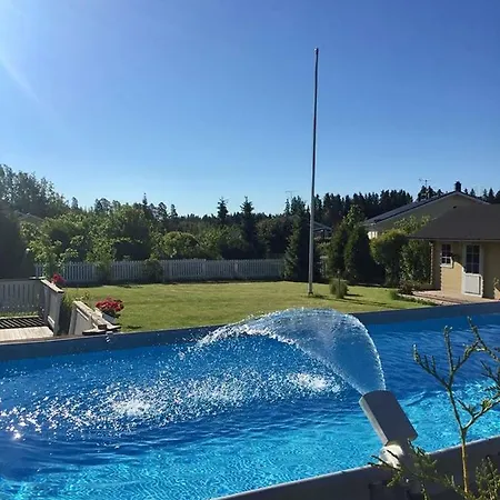 Large Private House, Sauna/jacuzzi, 29 Km Fr Helsinki Διαμέρισμα